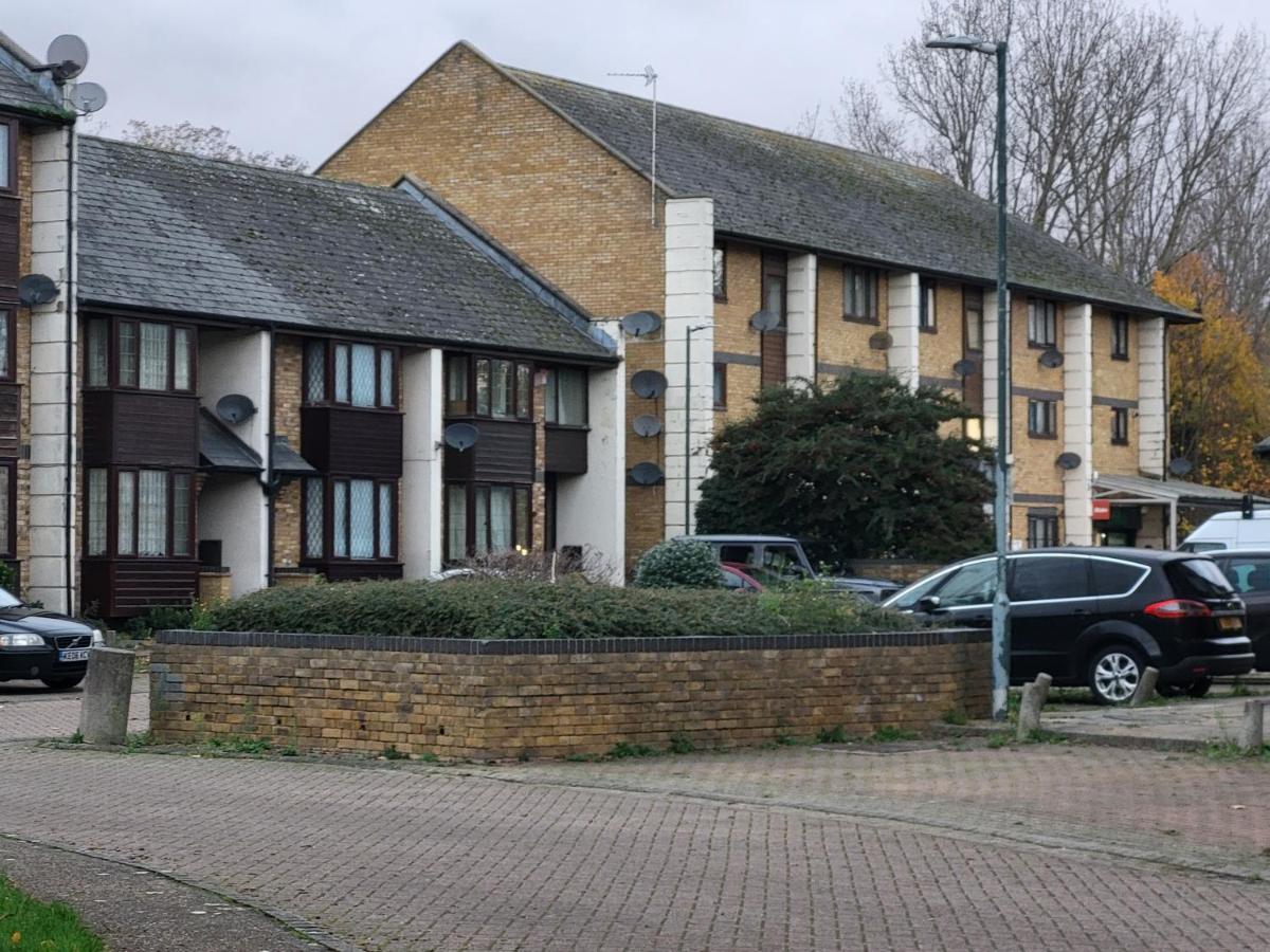 Manor Place Apartment Thamesmead Thamesmead  Exterior foto